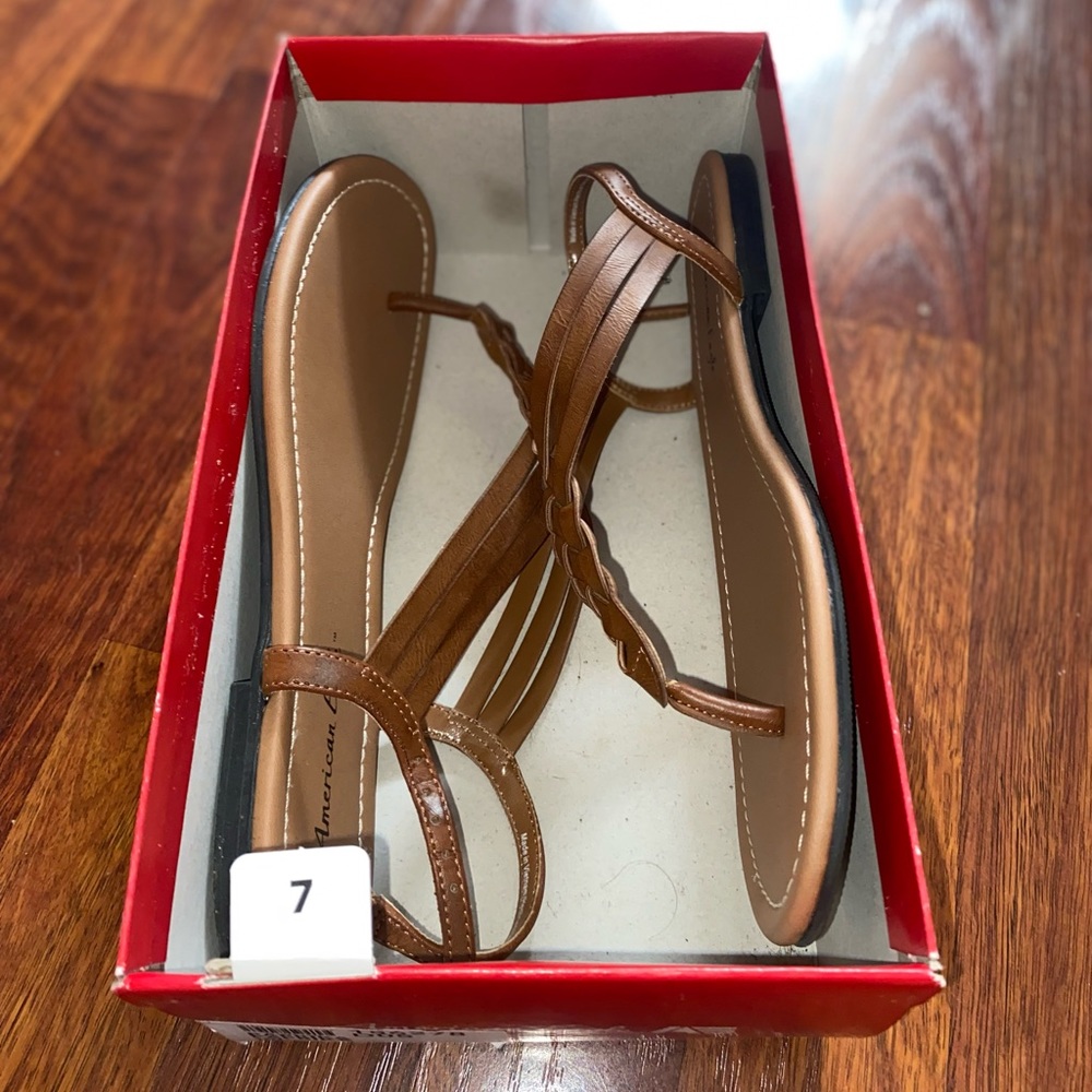American eagle sandals